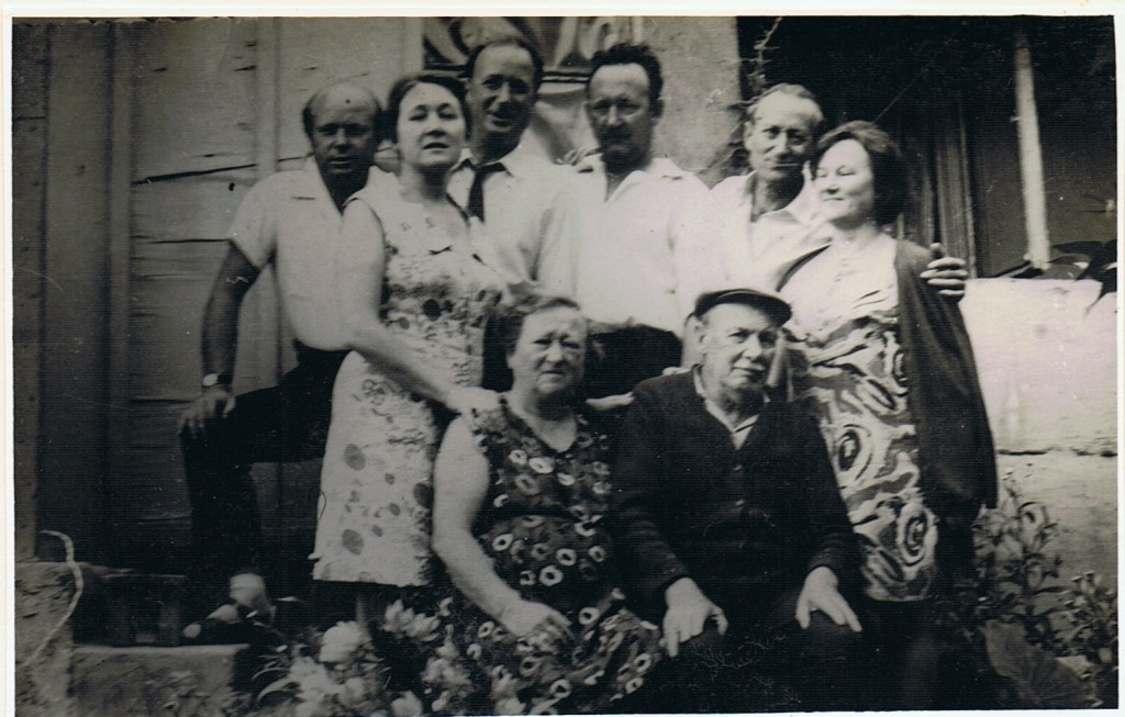 FAMILIA  "CONTE  CHARLES  de  HILLERIN"