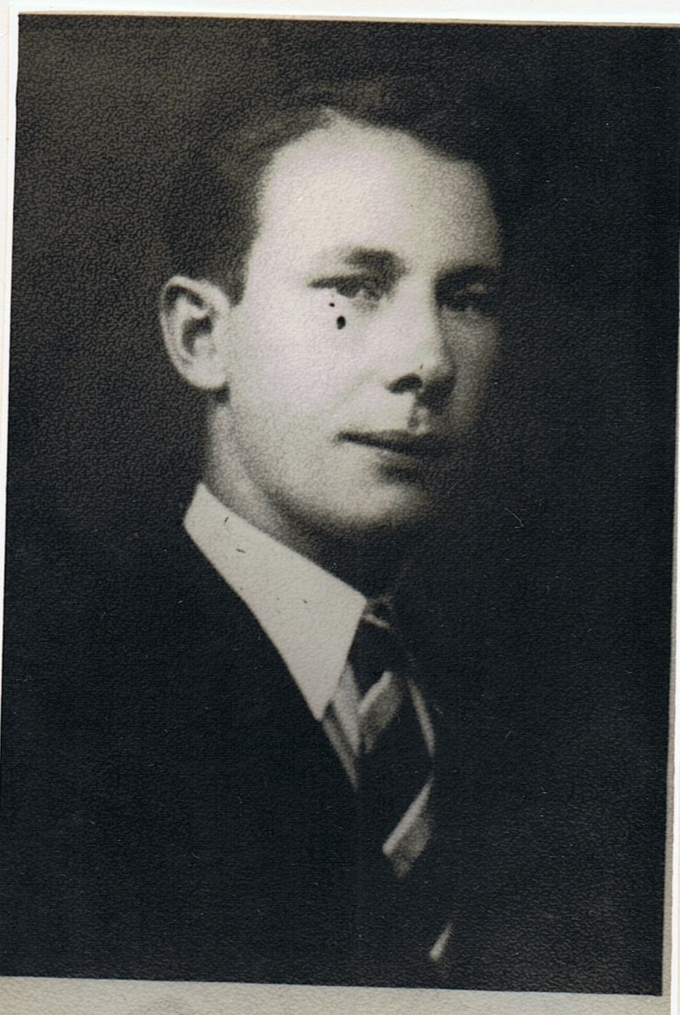 FAMILIA  "CONTE  CHARLES  de  HILLERIN"